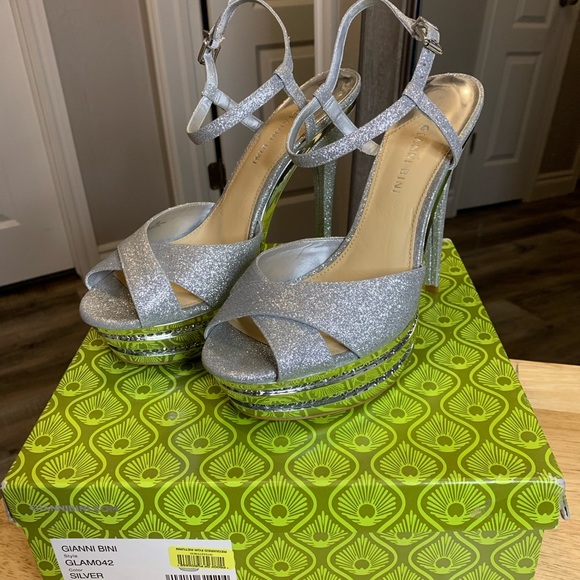 GIANNI BINI | Silver Platform Heels - Picture 15 of 15